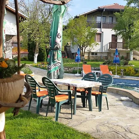 Nigovanka 2* Emen